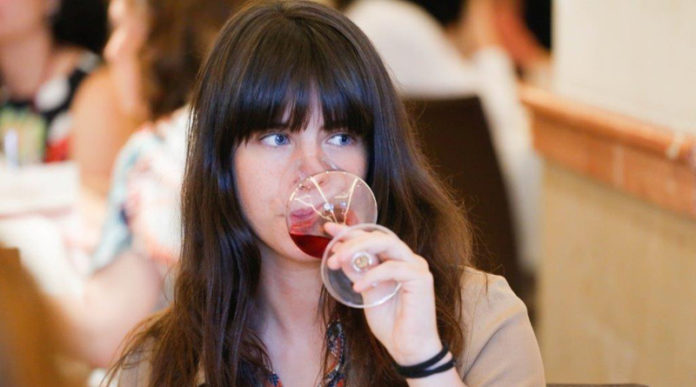 criterio de la mujer con respecto al vino